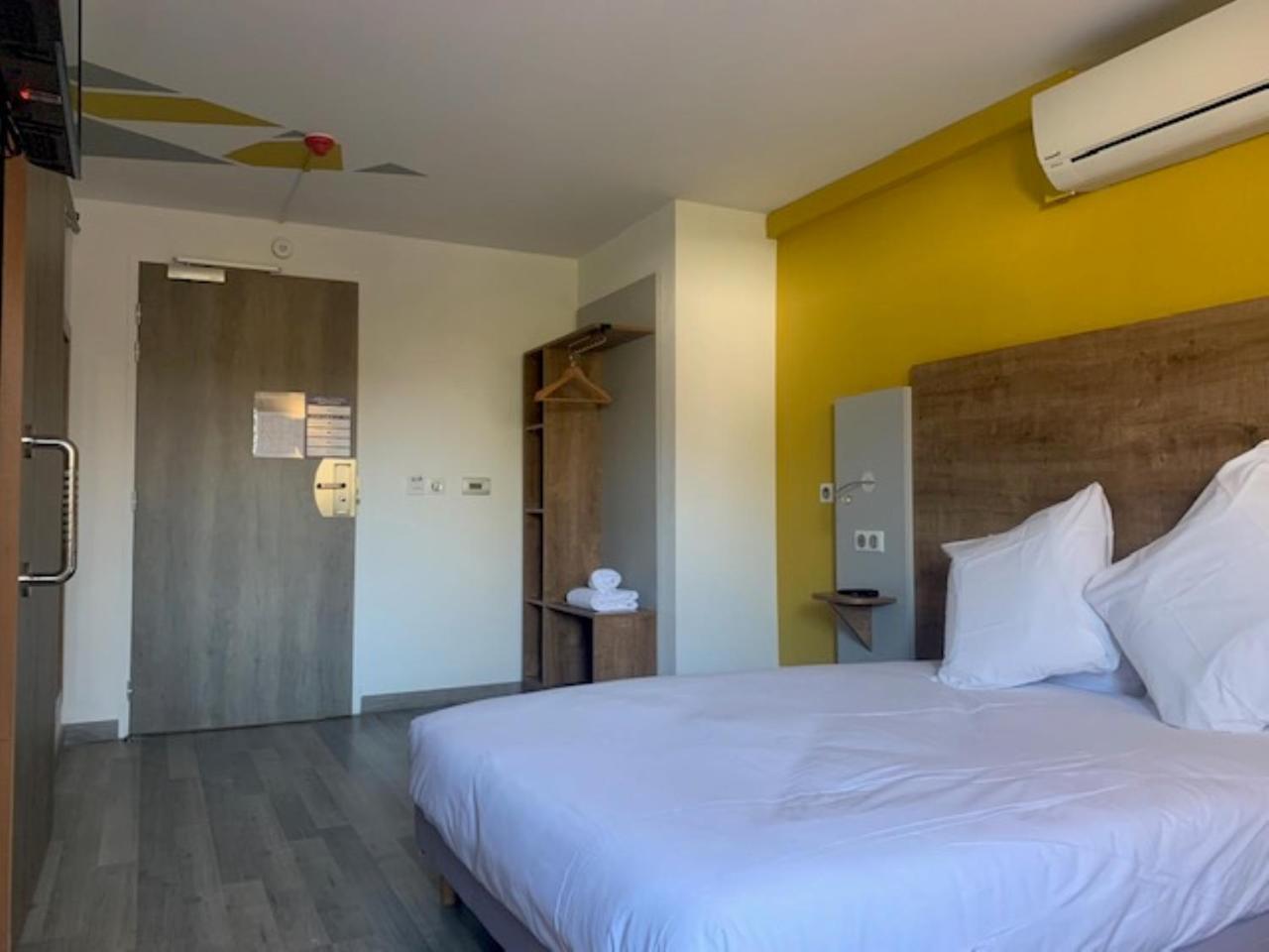 Val Hotel Montbeliard Sud Valentigney Eksteriør billede